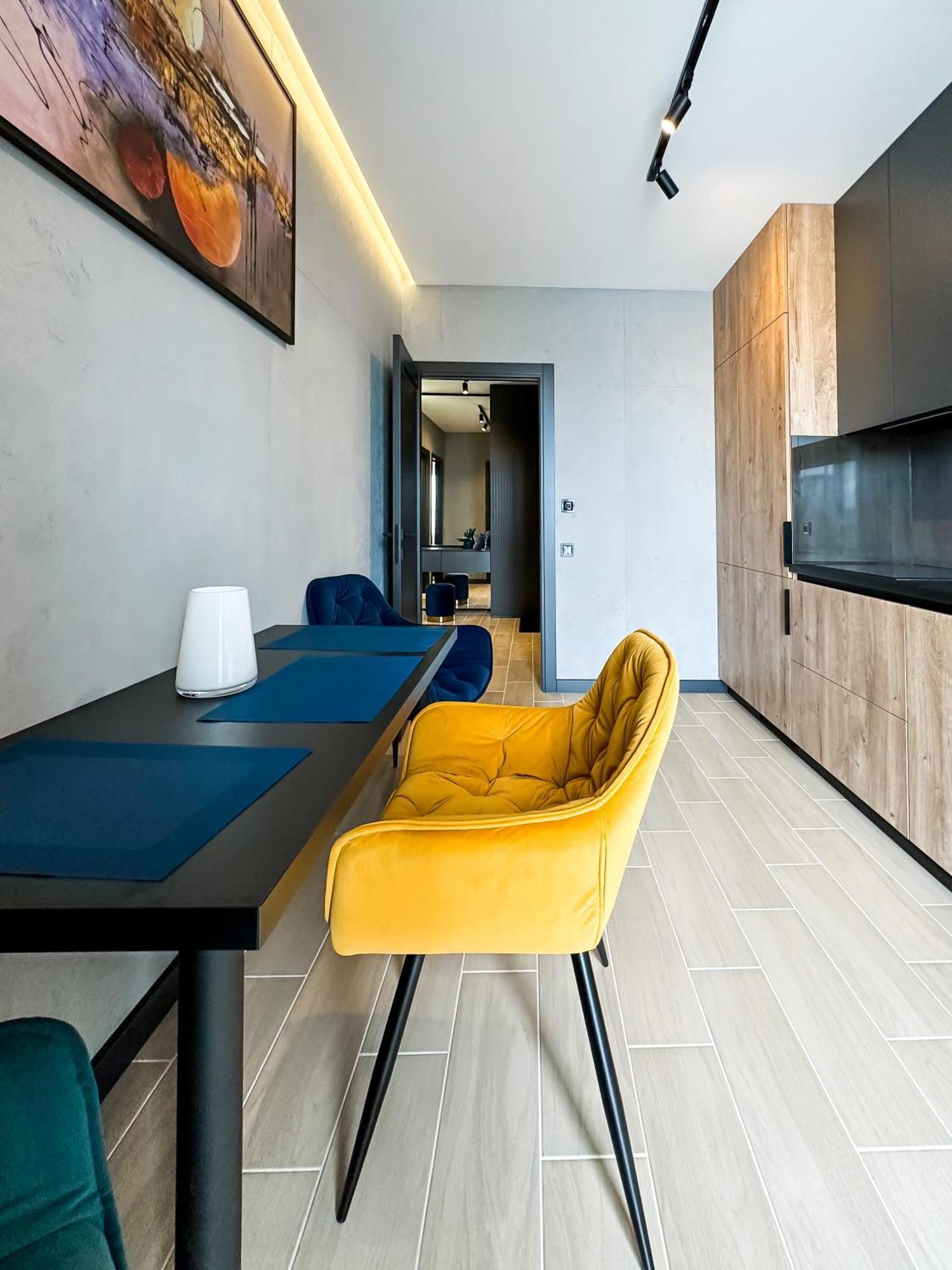 Royal 2 Apartments On Shevchenka 38 Str Lviv Exterior photo